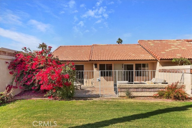 82297 Cochran Drive, Indio CA: https://media.crmls.org/medias/4087b3c8-191b-40e7-9a08-1751301dc4b4.jpg