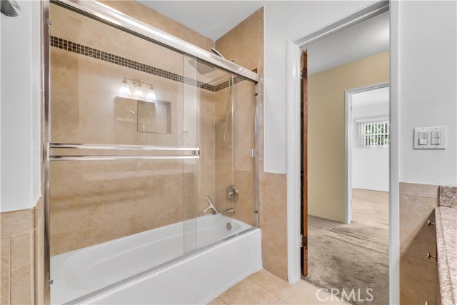 3921 Heidi, Riverside CA: https://media.crmls.org/medias/40882591-a16b-4afa-bbff-7f9c2e545713.jpg