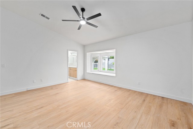 343 W Orchard Street, Rialto CA: https://media.crmls.org/medias/408841f9-6dcc-48a0-bd1f-11b25d6f08e6.jpg