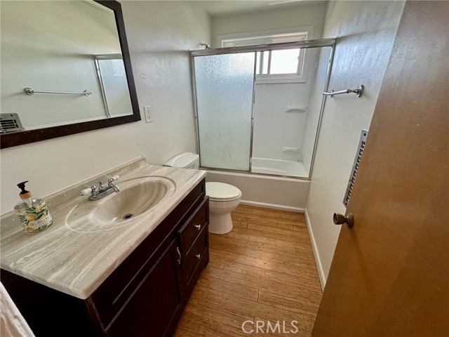 Detail Gallery Image 8 of 14 For 277 E 16th Pl #7,  Costa Mesa,  CA 92627 - 3 Beds | 2 Baths