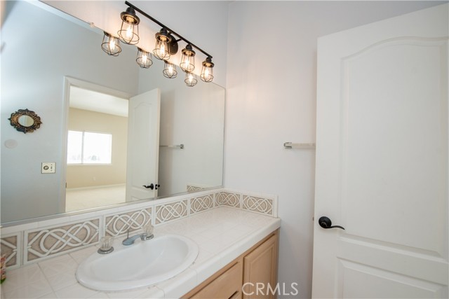 28817 Terrace Drive, Highland CA: https://media.crmls.org/medias/4088f5ad-7a07-4f20-ae9b-d7060e908855.jpg