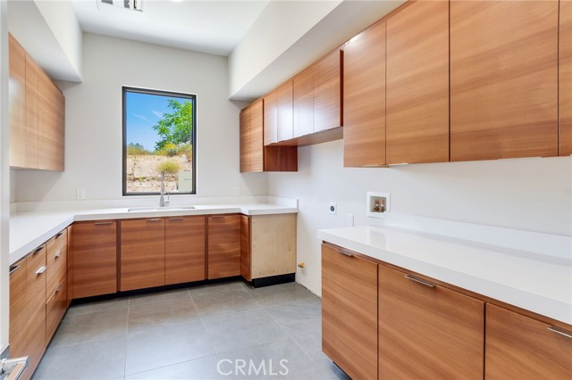 1912 Edgefair Lane, Redlands CA: https://media.crmls.org/medias/40891422-869d-4bc6-b571-640fcb736f85.jpg