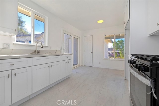 Detail Gallery Image 9 of 21 For 66146 Acoma, Desert Hot Springs,  CA 92240 - 2 Beds | 1 Baths