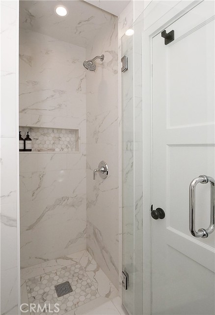 229 Marine Place, Manhattan Beach CA: https://media.crmls.org/medias/40893ccd-3f1a-4b0a-ad97-7b0fc94a66c6.jpg