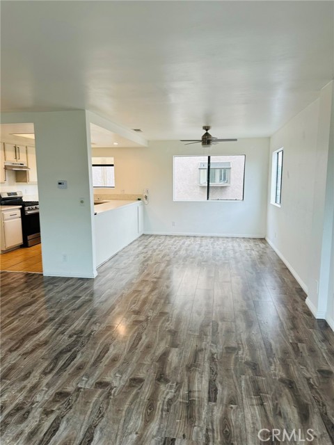 Detail Gallery Image 15 of 18 For 850 W 157th #6,  Gardena,  CA 90247 - 2 Beds | 2/1 Baths