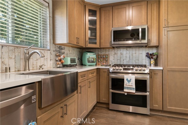 13325 Gridley Street photo 7