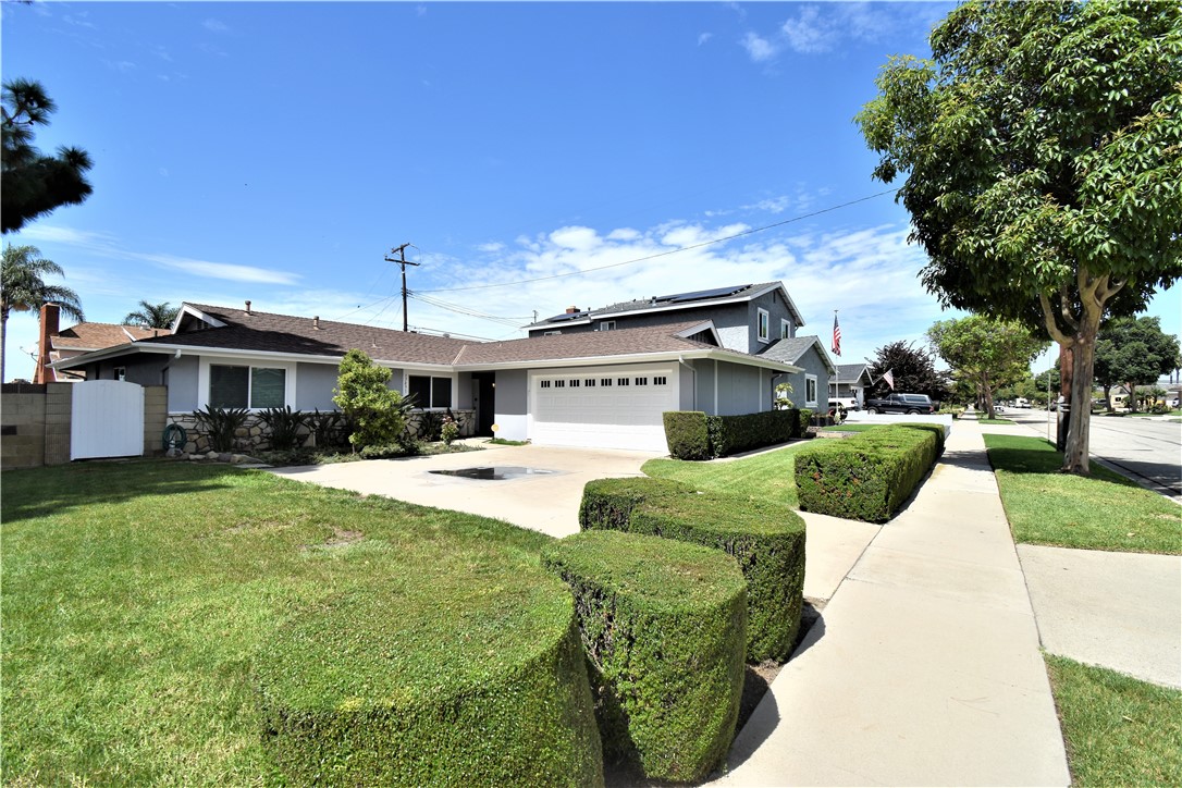 Image 2 for 12891 Amethyst St, Garden Grove, CA 92845