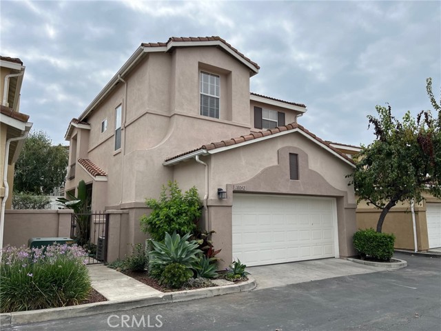 MLS# OC23176736