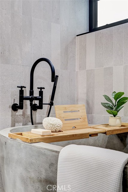 Detail Gallery Image 48 of 55 For 876 Center St, El Segundo,  CA 90245 - 3 Beds | 2/1 Baths