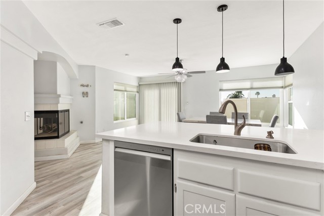 Detail Gallery Image 12 of 35 For 10464 Agate, Mentone,  CA 92359 - 3 Beds | 2/1 Baths