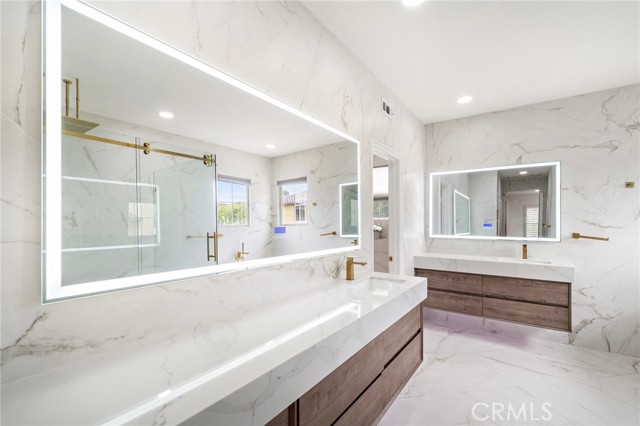 2 Dos Rios, Irvine CA: https://media.crmls.org/medias/408e656a-a1c8-41a4-a147-8237329cded2.jpg