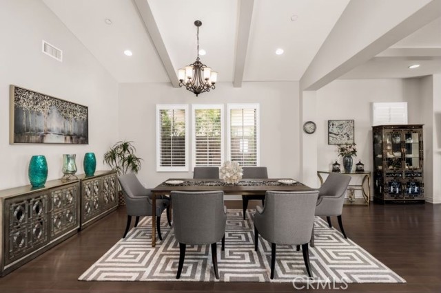 Detail Gallery Image 4 of 29 For 7 Spanish Moss, Irvine,  CA 92602 - 4 Beds | 4/1 Baths