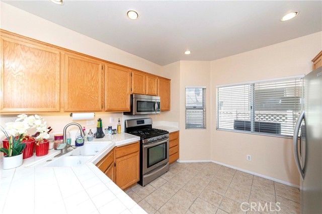 Detail Gallery Image 18 of 37 For 12911 via Napoi, Riverside,  CA 92503 - 2 Beds | 2/1 Baths