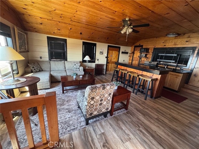 Detail Gallery Image 31 of 38 For 24998 Ocean View Dr, Crestline,  CA 92325 - 1 Beds | 1 Baths