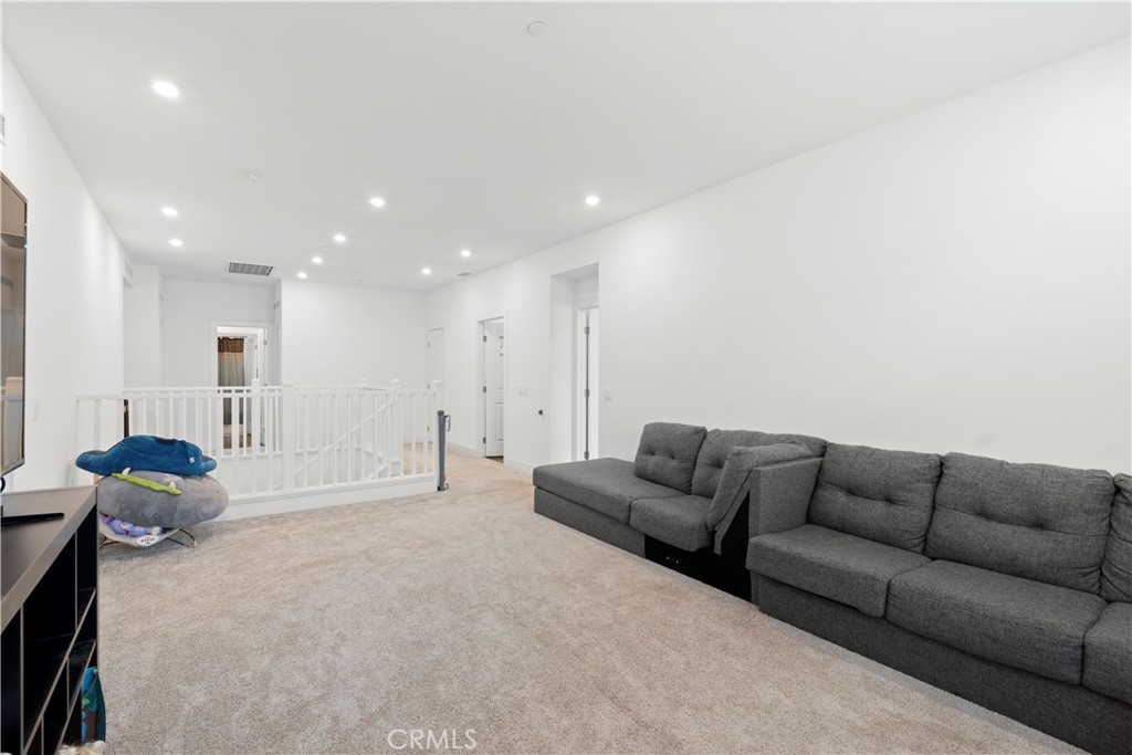 MLS #IV25027900 img 21