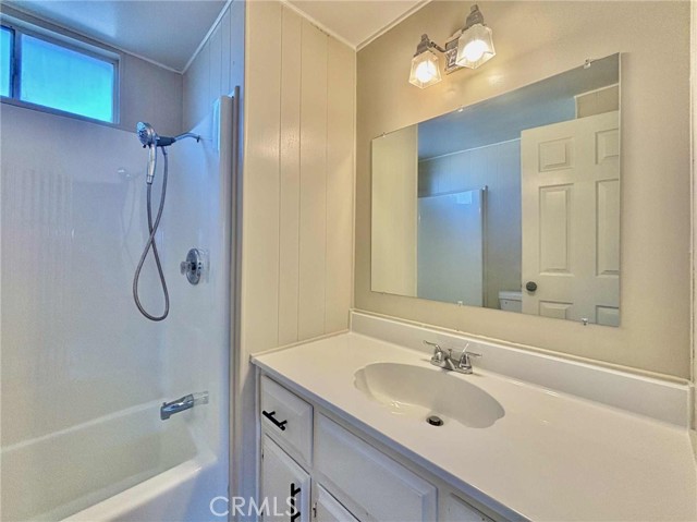 Detail Gallery Image 5 of 13 For 14272 Hoover St #45,  Westminster,  CA 92683 - 2 Beds | 1/1 Baths