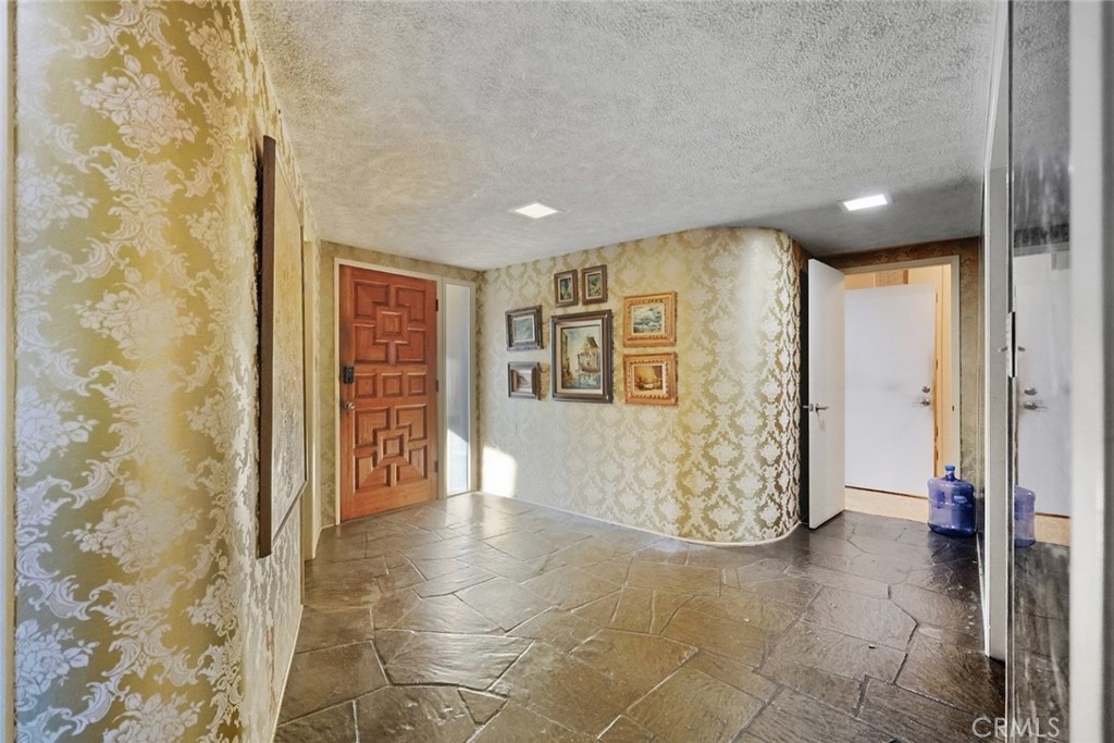 MLS #SR25273021 image #8