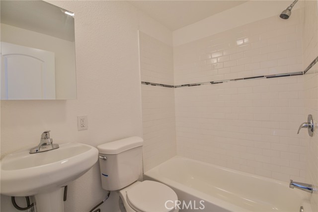 Detail Gallery Image 32 of 62 For 10115 Avalon Bld, Los Angeles,  CA 90003 - 3 Beds | 2 Baths