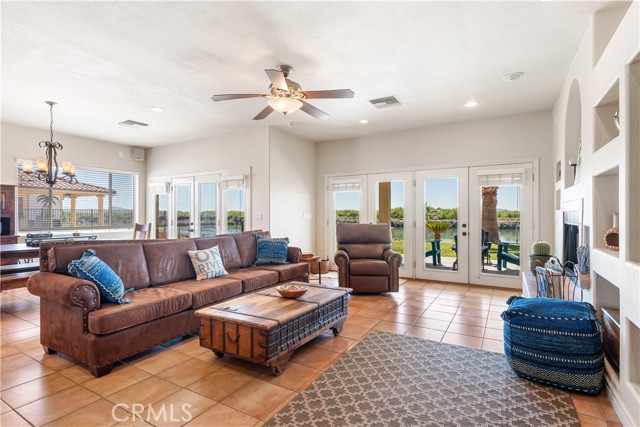 Detail Gallery Image 9 of 41 For 7515 Rio Vista, Big River,  CA 92242 - 4 Beds | 2/1 Baths