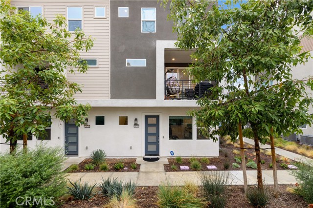 Detail Gallery Image 3 of 71 For 26799 Keystone Loop, Valencia,  CA 91381 - 3 Beds | 3 Baths