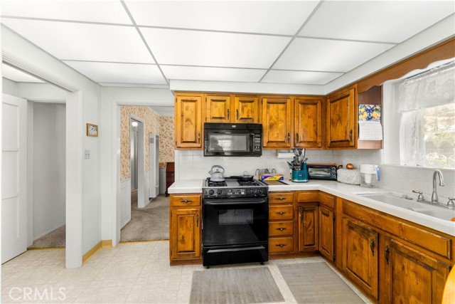 Detail Gallery Image 9 of 16 For 10608 Beak Ave, South Gate,  CA 90280 - 3 Beds | 2 Baths