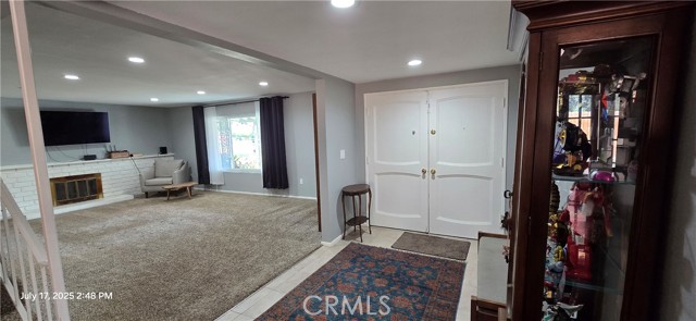 Detail Gallery Image 4 of 33 For 2051 Rancho Dr, Riverside,  CA 92507 - 4 Beds | 2/1 Baths