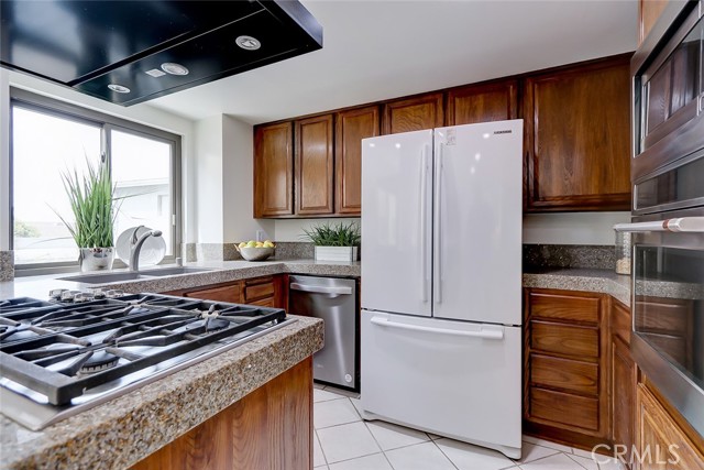 2512 Curtis Avenue, Redondo Beach, California 90278, 3 Bedrooms Bedrooms, ,2 BathroomsBathrooms,Residential,Sold,Curtis Avenue,SB22019177