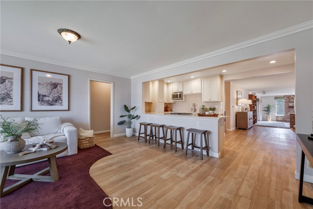 Detail Gallery Image 2 of 38 For 2404 W Ash Ave, Fullerton,  CA 92833 - 3 Beds | 2 Baths