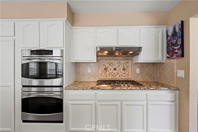 Detail Gallery Image 12 of 58 For 28711 Howard Marrie Ct, Saugus,  CA 91390 - 4 Beds | 3 Baths