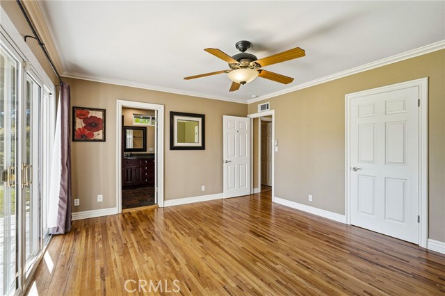 Detail Gallery Image 14 of 64 For 22301 Marilla St, Chatsworth,  CA 91311 - 4 Beds | 3 Baths