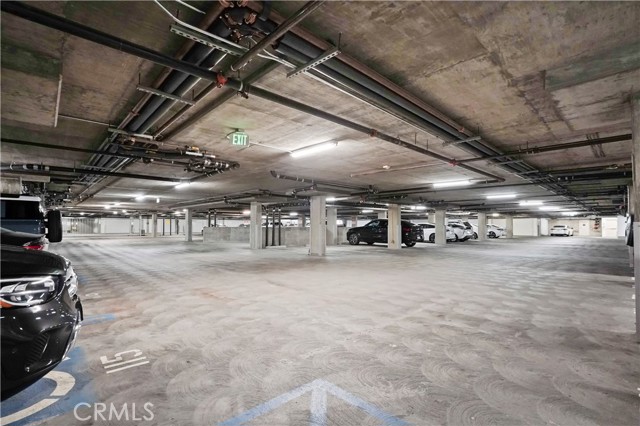 13200 Pacific Promenade, Playa Vista CA: https://media.crmls.org/medias/4096d9b1-4bde-48e0-b45c-8f2da395f52e.jpg