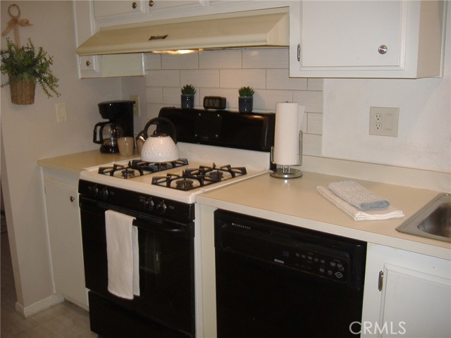 Detail Gallery Image 11 of 31 For 26078 Sago Palm, Homeland,  CA 92548 - 2 Beds | 2 Baths