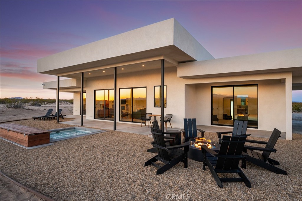 MLS #OC25252213 image #1