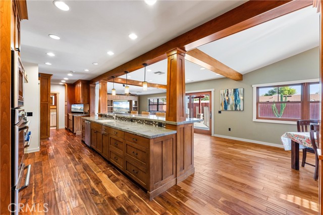 1944 W Lullaby Lane, Anaheim CA: https://media.crmls.org/medias/409863e7-1f65-4133-aa94-4e01ba05c5c4.jpg