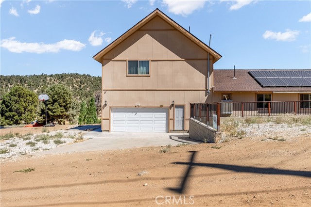 Detail Gallery Image 10 of 56 For 46076 Rustic Canyon Rd, Big Bear City,  CA 92314 - 3 Beds | 2 Baths