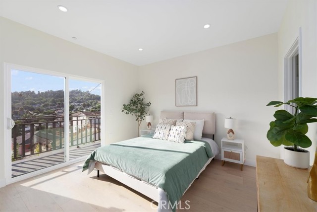 3722 Lomitas Drive, Los Angeles CA: https://media.crmls.org/medias/409a1bc6-9635-432c-99d0-a74454d12f05.jpg
