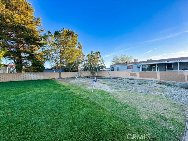 Detail Gallery Image 43 of 43 For 2117 Windflower Dr #108,  Rosamond,  CA 93560 - 5 Beds | 2 Baths