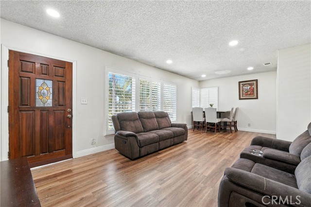 10507 Ben Avon Street, Whittier CA: https://media.crmls.org/medias/409ae0bc-edc3-4ef7-bc4e-fa06529763d6.jpg