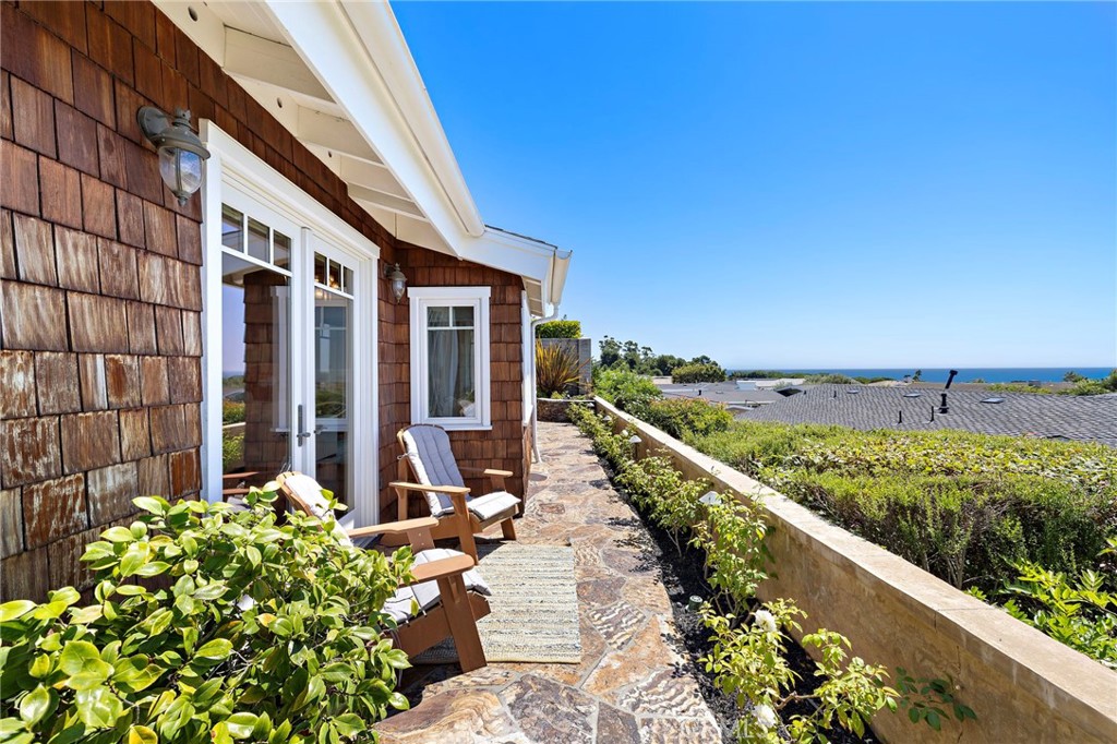 409b44fa 0bcf 4e7c A78e F136cbf97aca