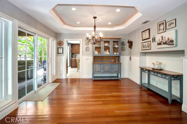 26181 San Marino Court, Mission Viejo CA: https://media.crmls.org/medias/409bf319-8ff4-475a-9409-6bb3b3c5aa4d.jpg