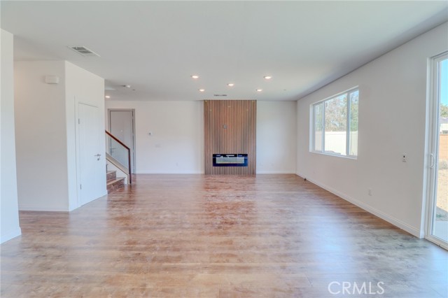 Detail Gallery Image 5 of 27 For 14424 Buvan Ct, Moreno Valley,  CA 92555 - 5 Beds | 3/1 Baths