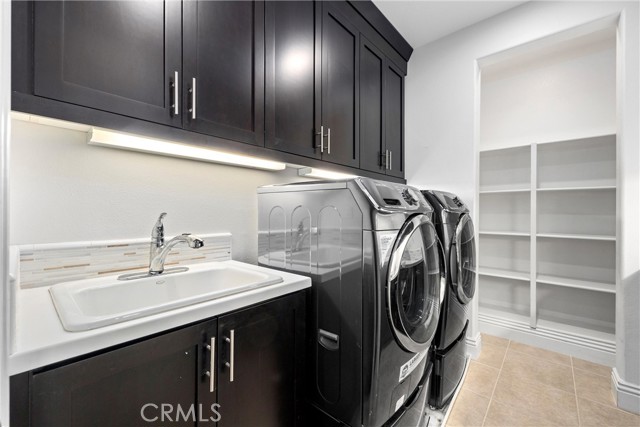 Detail Gallery Image 34 of 51 For 62 Holmes Pl, Tustin,  CA 92782 - 5 Beds | 4/1 Baths