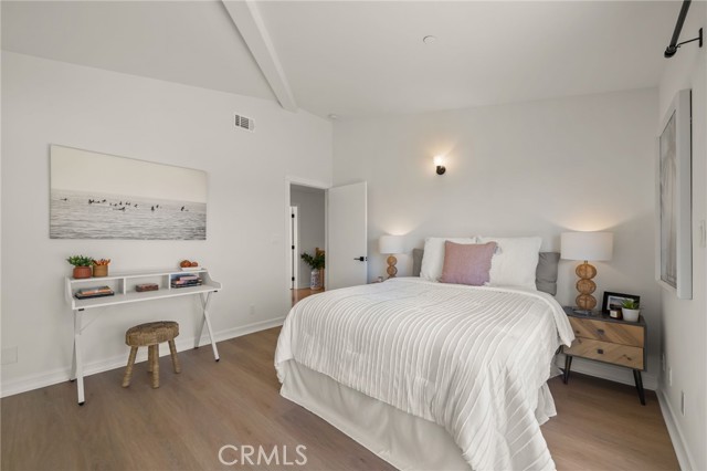 Detail Gallery Image 33 of 60 For 204 N Prospect #B,  Redondo Beach,  CA 90277 - 4 Beds | 3 Baths