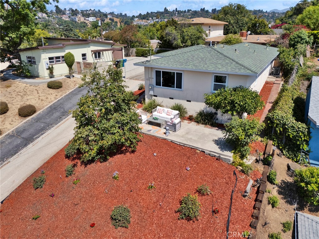 210 Hampden