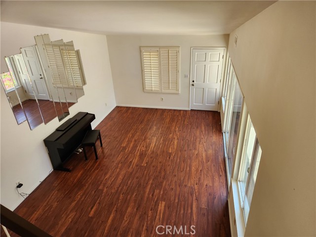 10407 Larwin Avenue, Chatsworth CA: https://media.crmls.org/medias/409f1699-9e66-4eff-ba42-309ee721fdb0.jpg