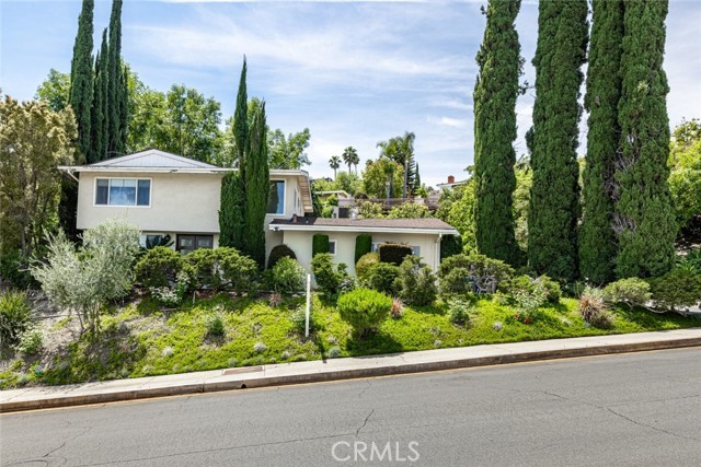 Detail Gallery Image 7 of 41 For 24546 Calvert St, Woodland Hills,  CA 91367 - 3 Beds | 3 Baths