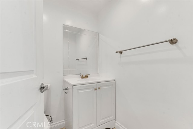 Detail Gallery Image 16 of 43 For 20416 Coulson, Woodland Hills,  CA 91367 - 3 Beds | 2/1 Baths
