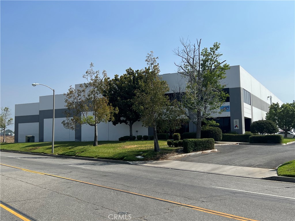4695 N Hallmark, San Bernardino, CA 92407