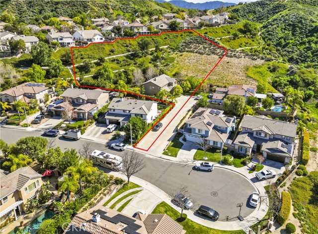 Detail Gallery Image 4 of 68 For 22262 Trinity Pl, Saugus,  CA 91390 - 5 Beds | 3 Baths