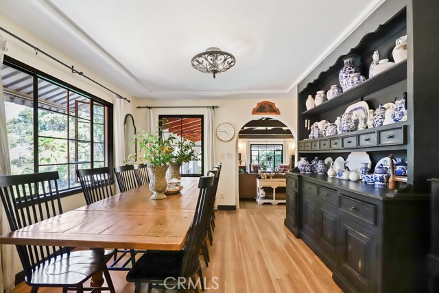 Detail Gallery Image 22 of 69 For 1804 Valle Vista, Redlands,  CA 92373 - 6 Beds | 4/1 Baths